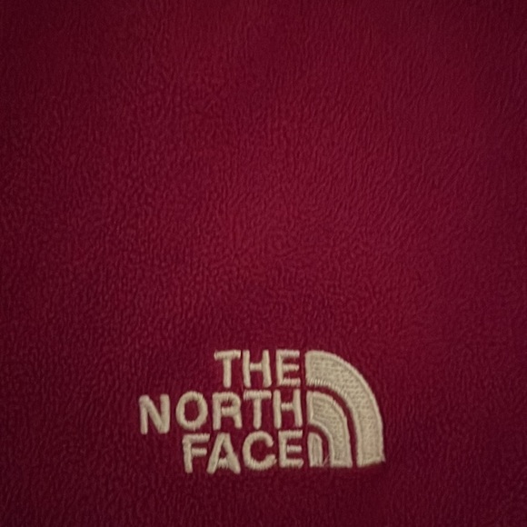 The North Face women’s super soft pull over - Picture 3 of 6
